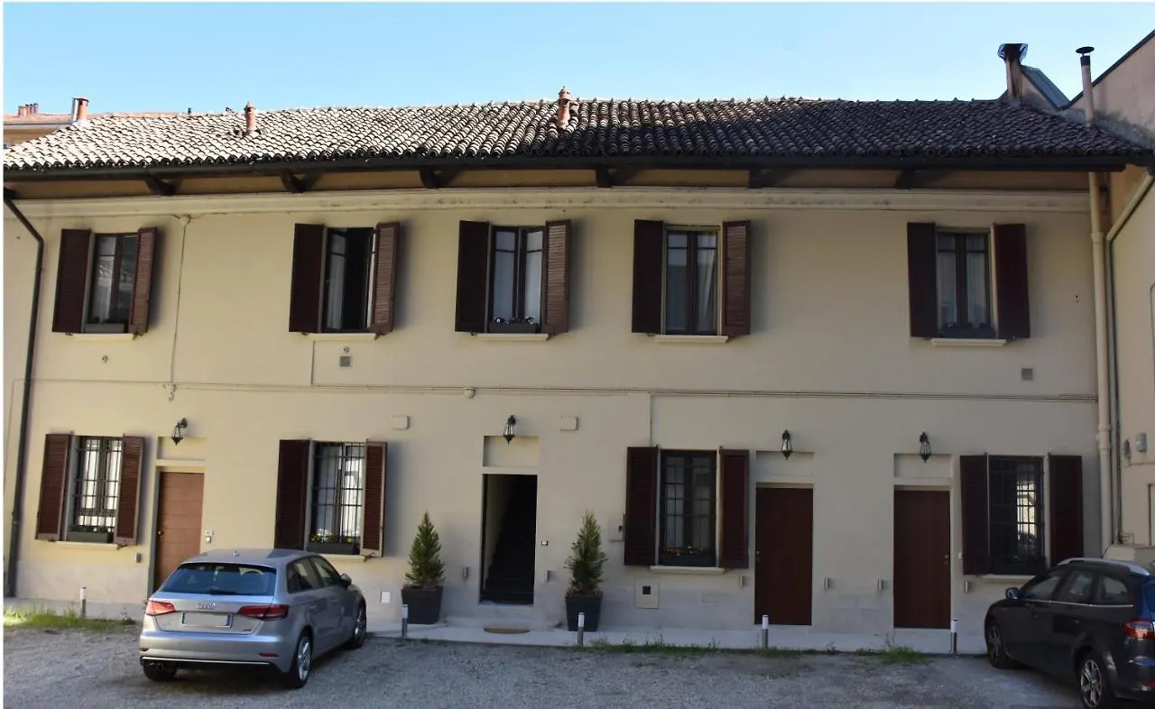 R & A Minerva Suites Pavia Itália