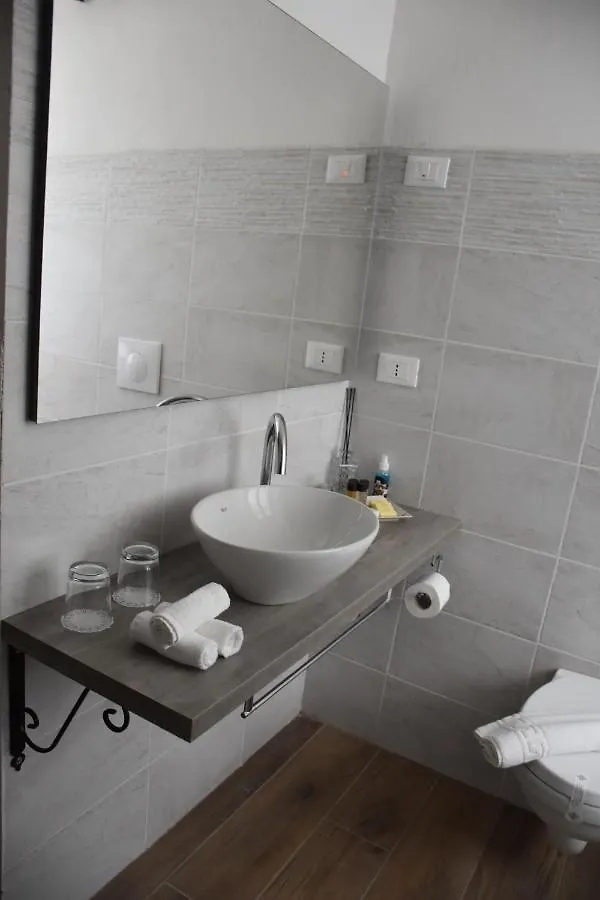 Gasthof R & A Minerva Suites Pavia