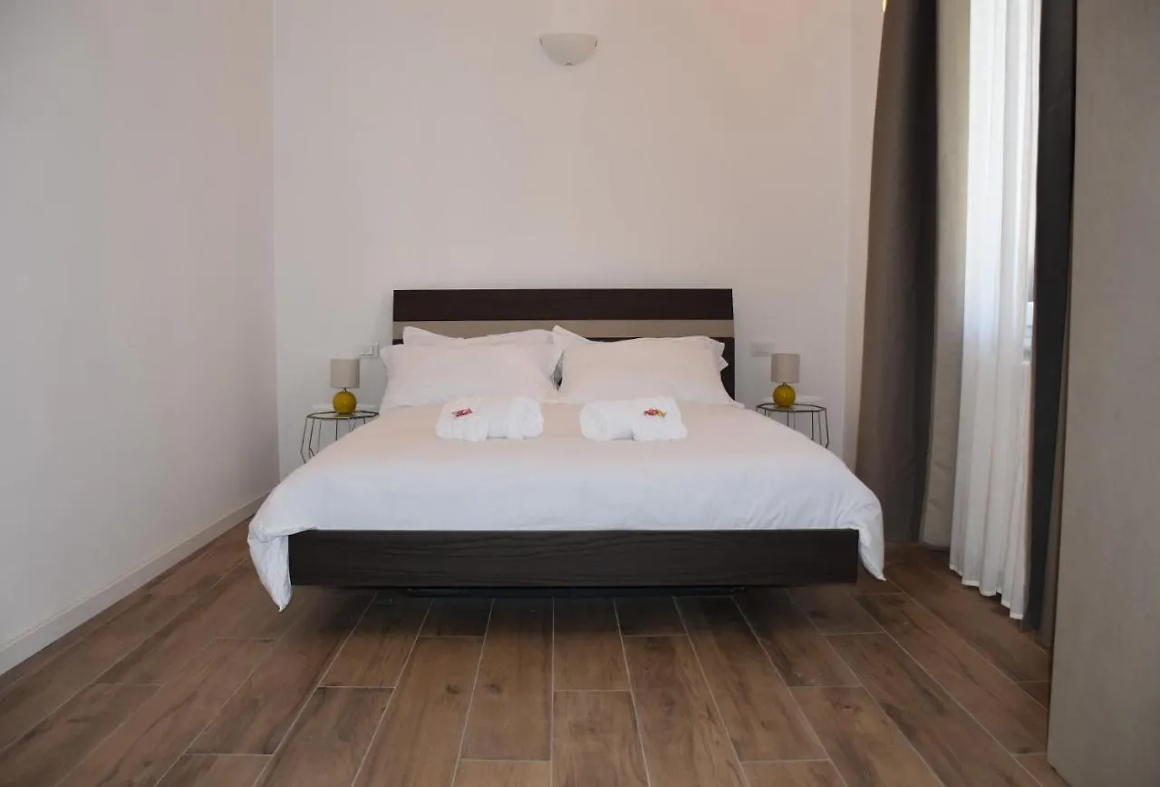 R & A Minerva Suites Pavia Italien