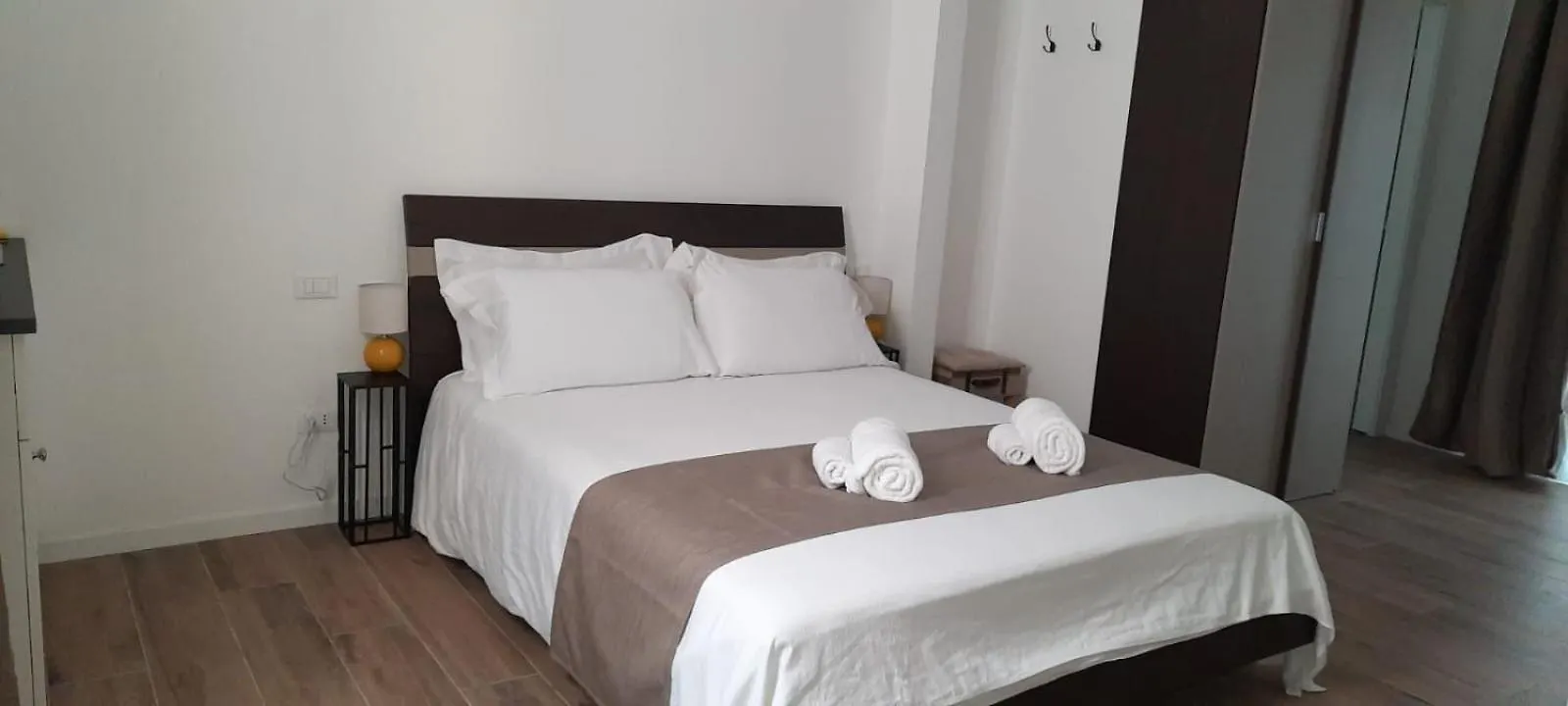 R & A Minerva Suites Pavia 0*,  Italien